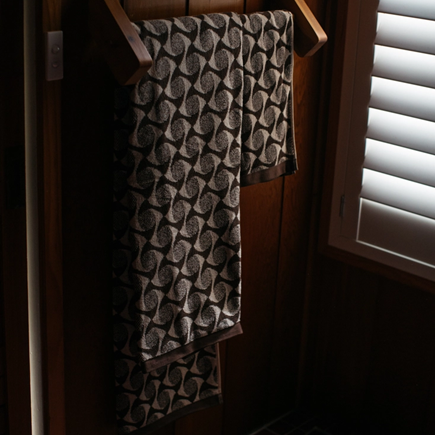 Fridah - Hand Towel - Rio Chocolate Brown